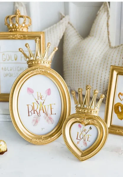 Crown Shaped Picture Frame For Mom - Image 10