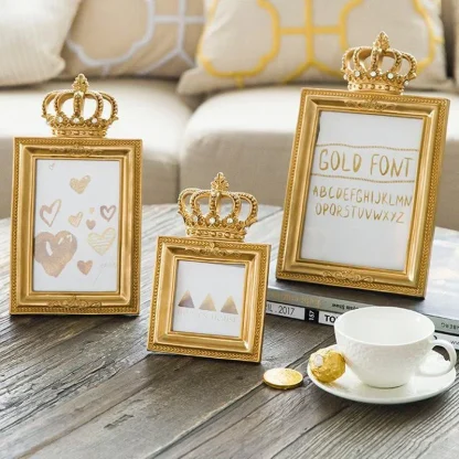 Crown Shaped Picture Frame For Mom - Image 4