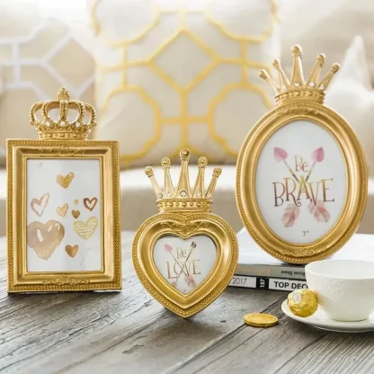 Crown Shaped Picture Frame For Mom - Image 3